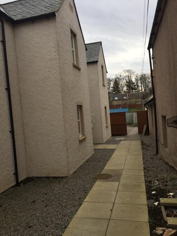 6 Varis Apartments Forres Bagian luar foto